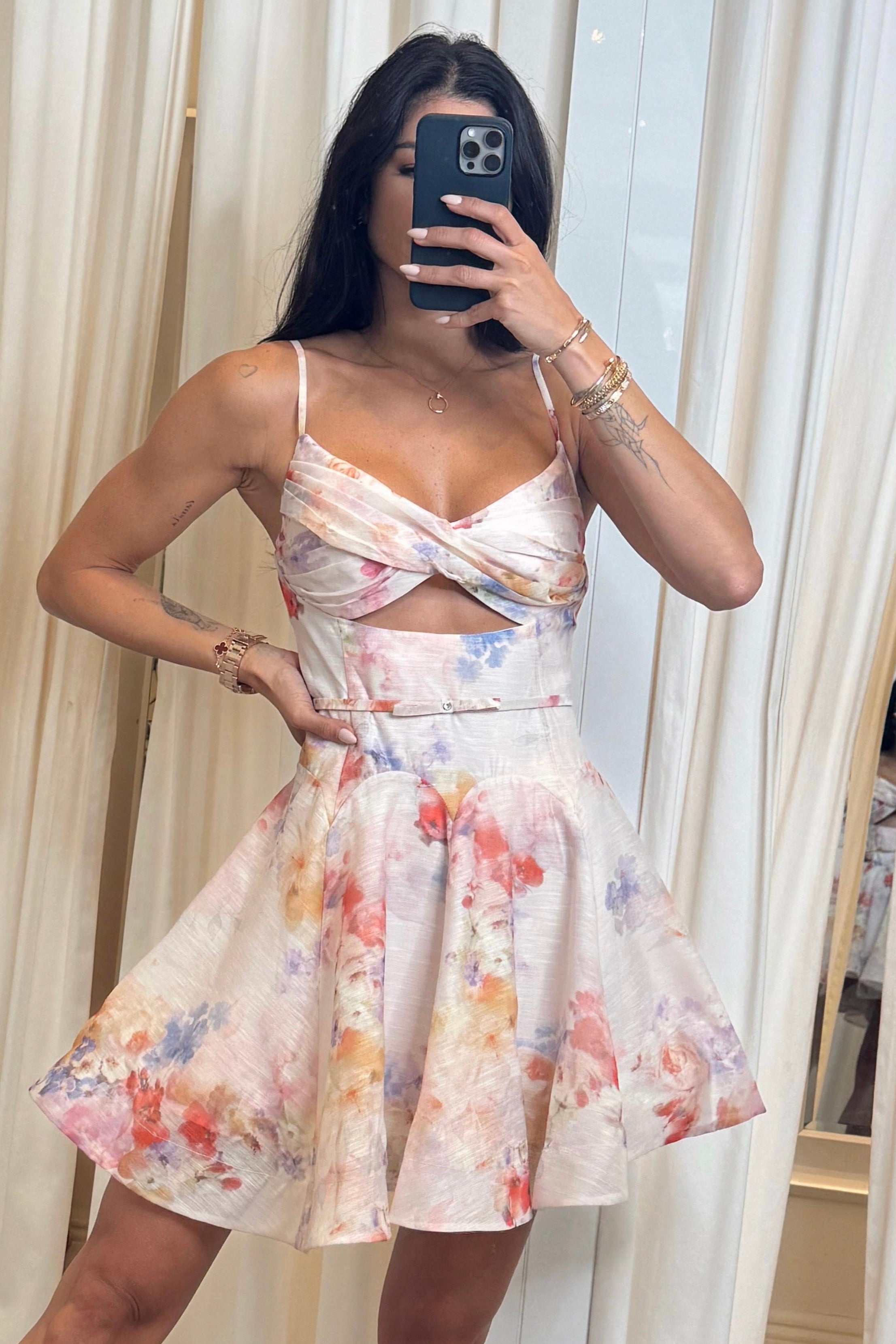 VALE DRESS