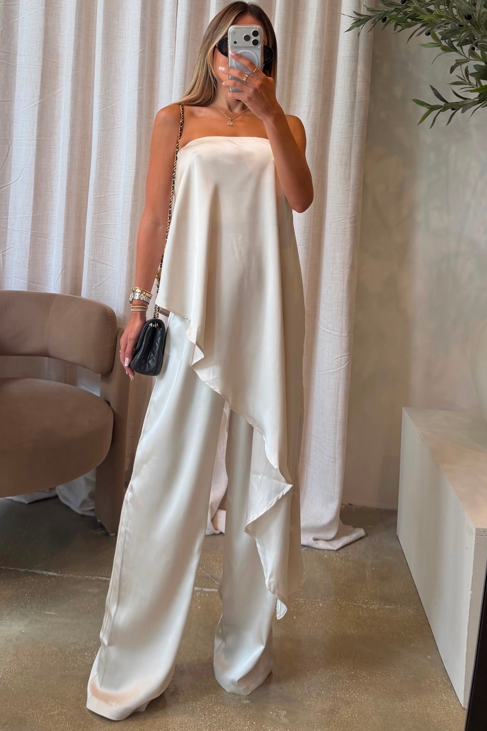 ARIANNA SET