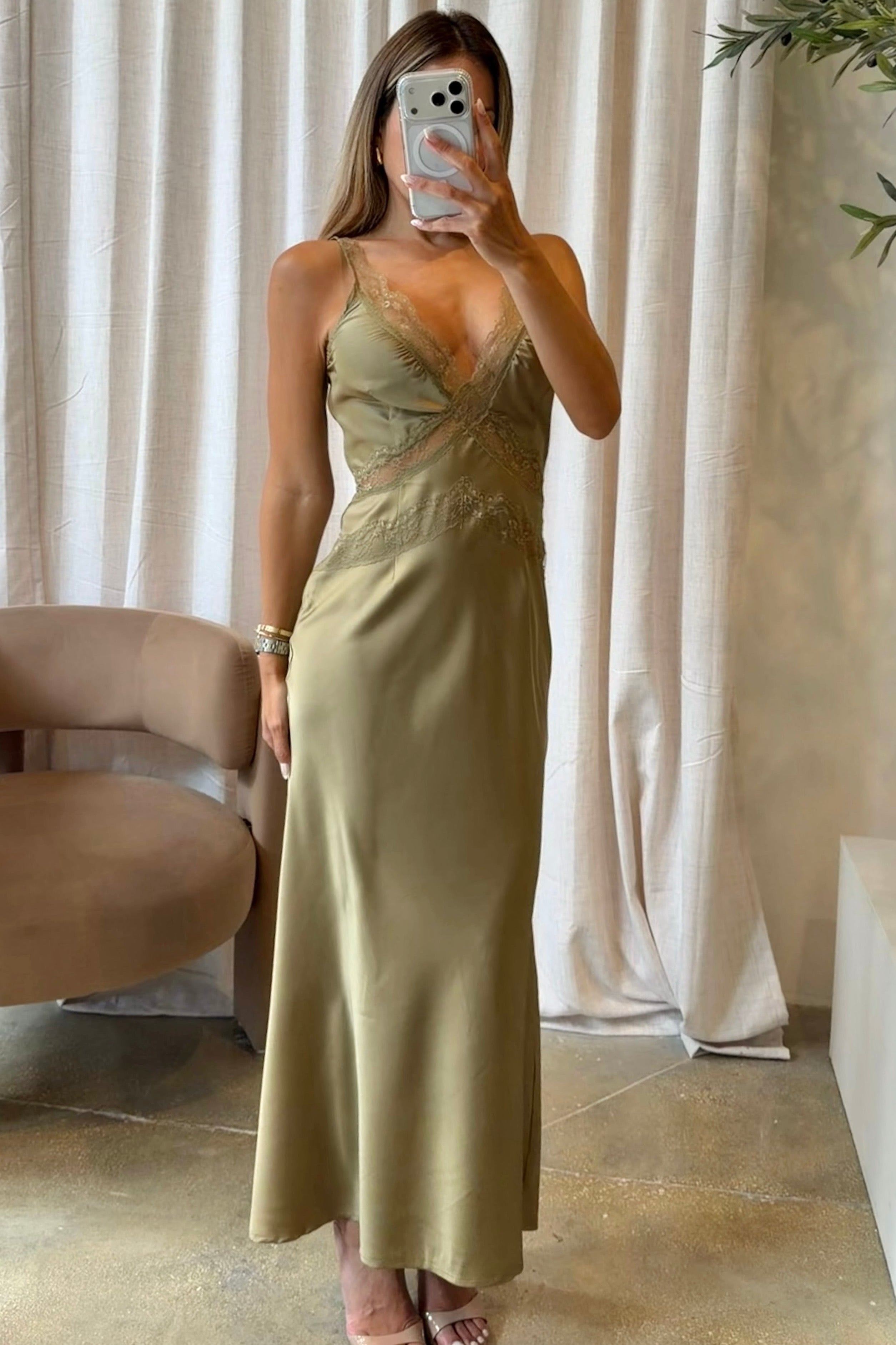 RAYA DRESS
