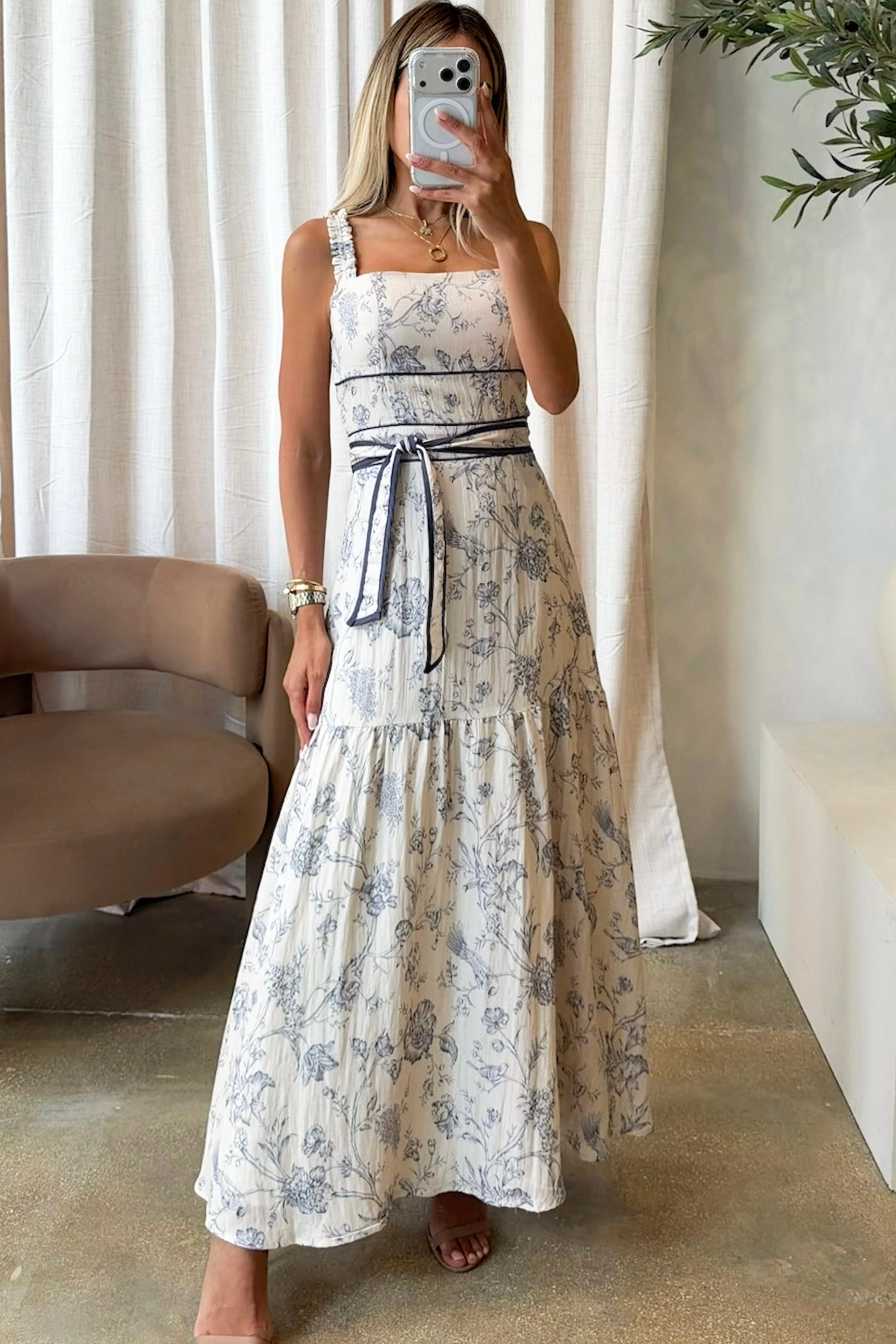 VERGARA DRESS