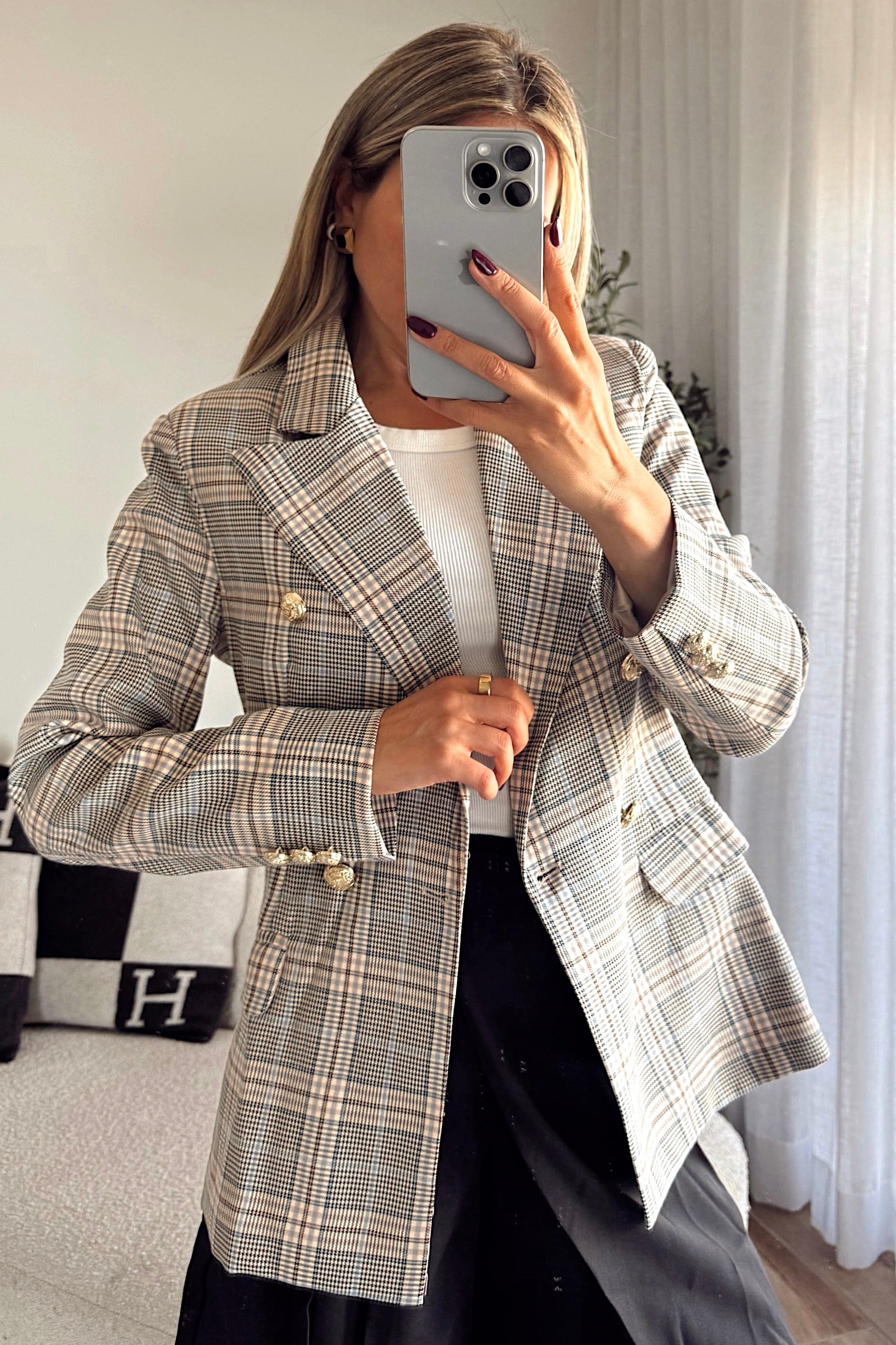 ASHLEY BLAZER