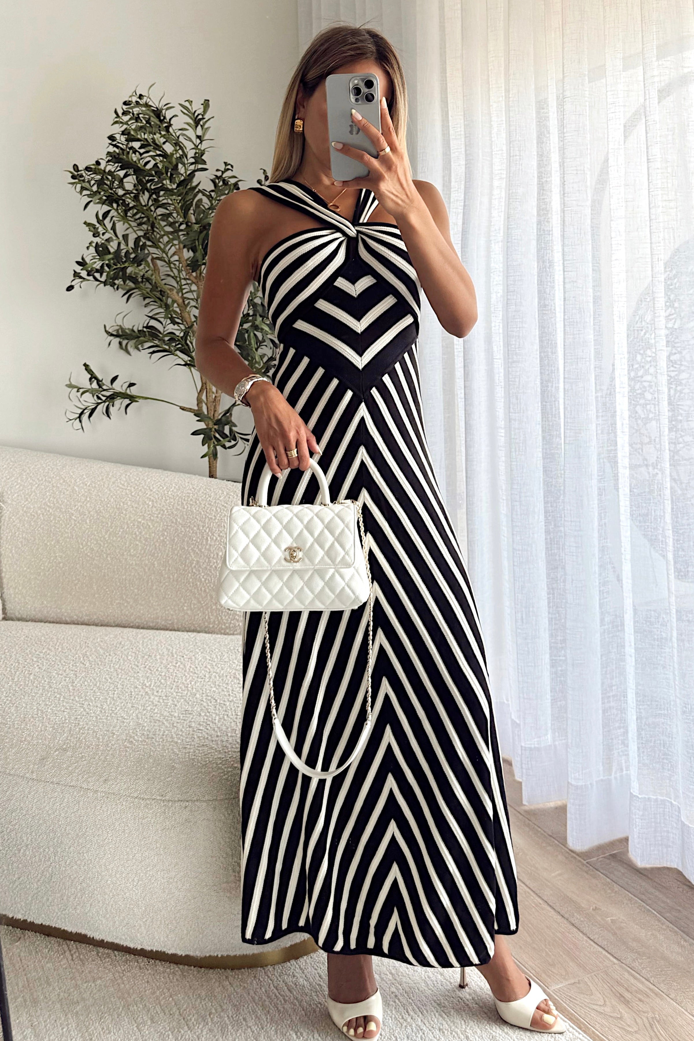 NOSY DRESS