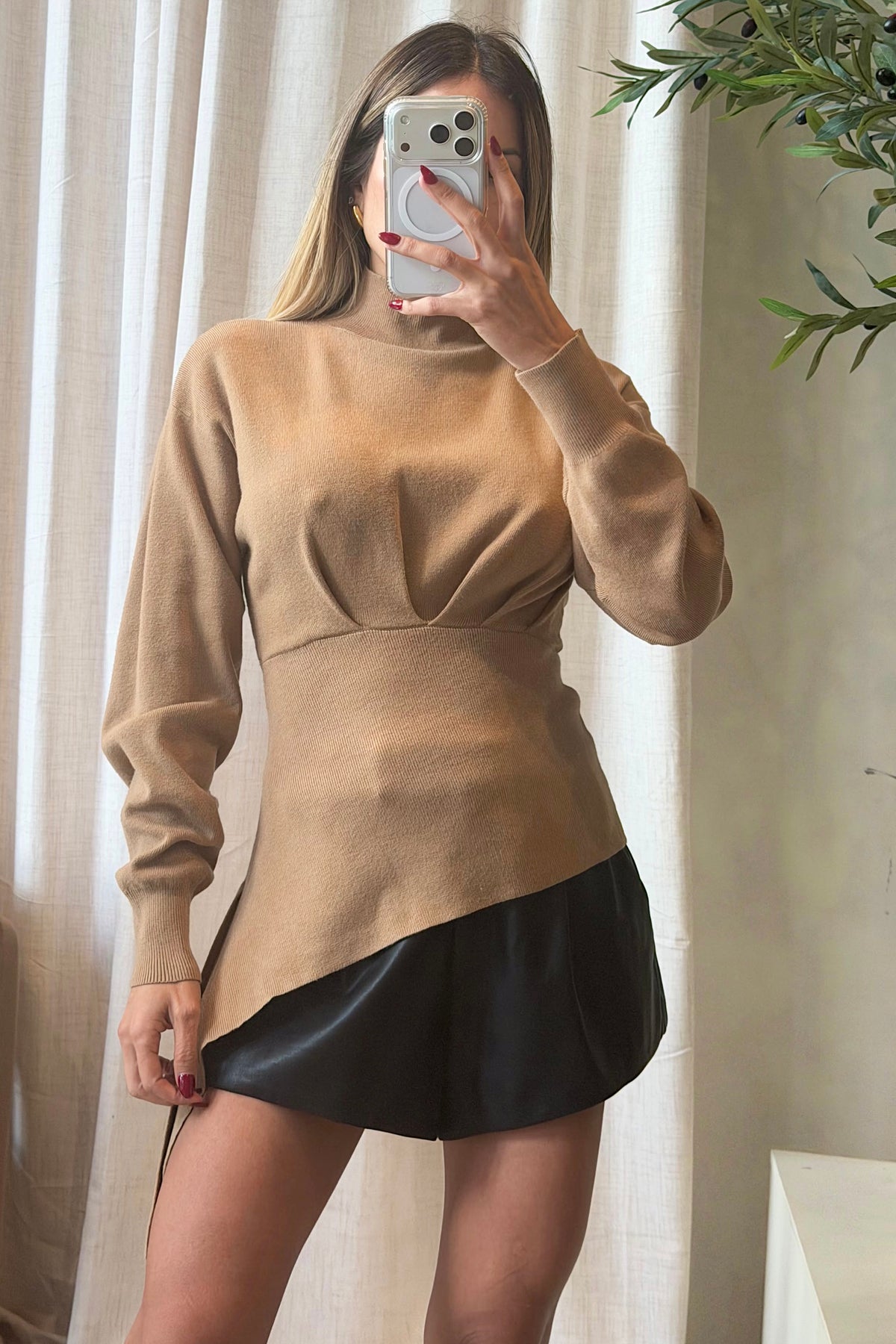 LILY TOP