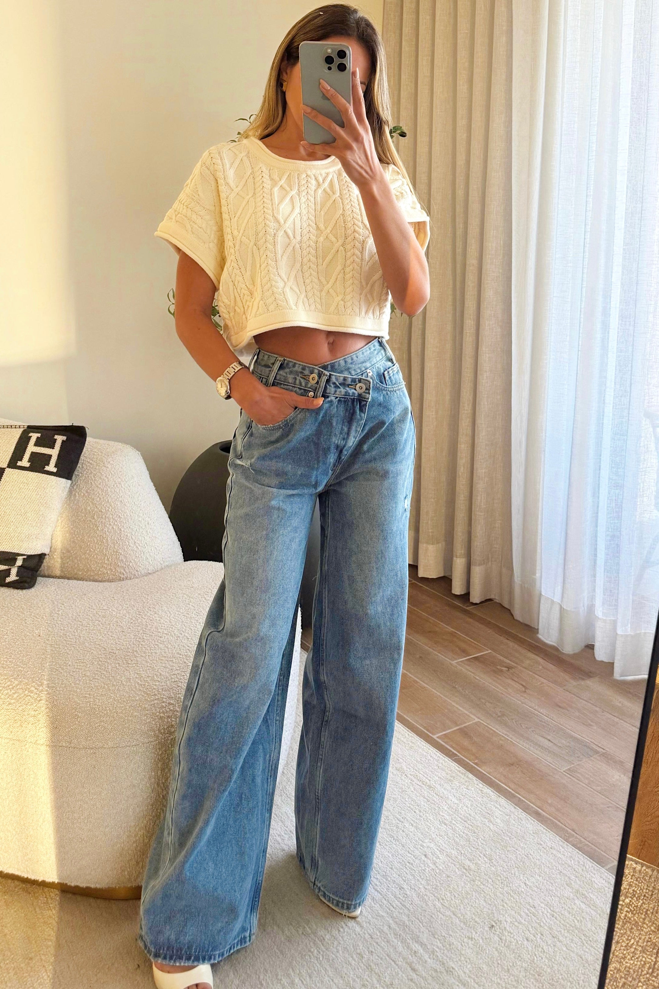 LAURA JEANS - Garota store