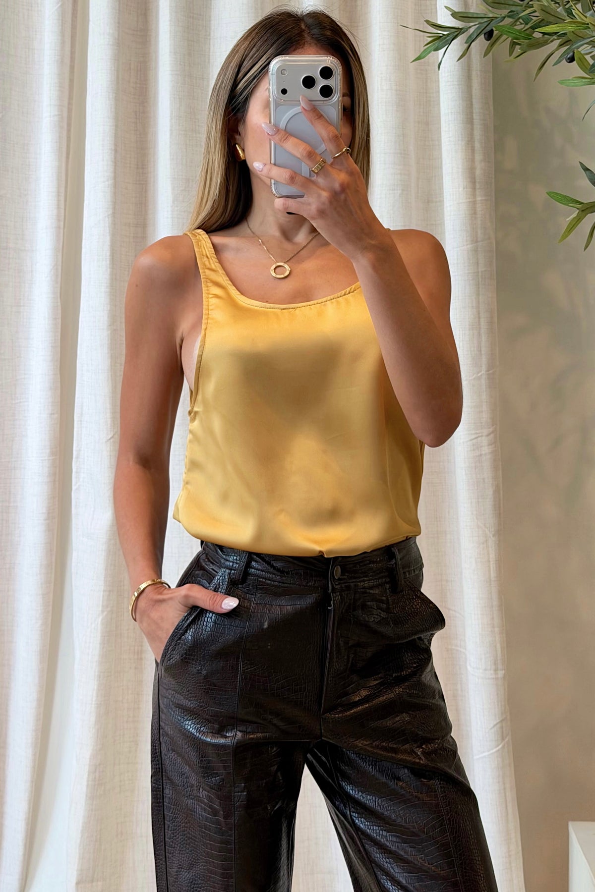 TRINA TOP